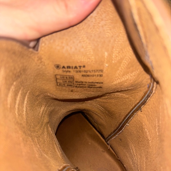 Ariat R toe Brown Boots - Picture 8 of 8